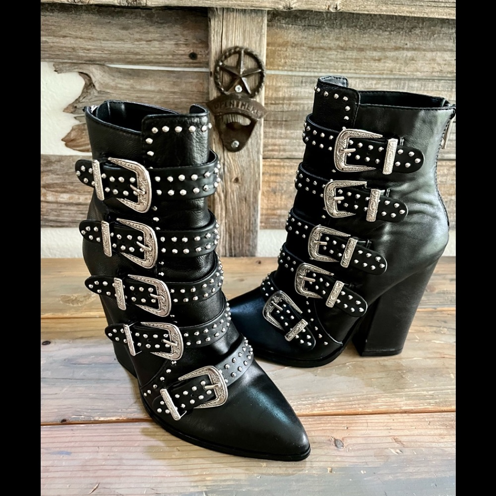 Steve Madden Comet Leather Ankle Boots